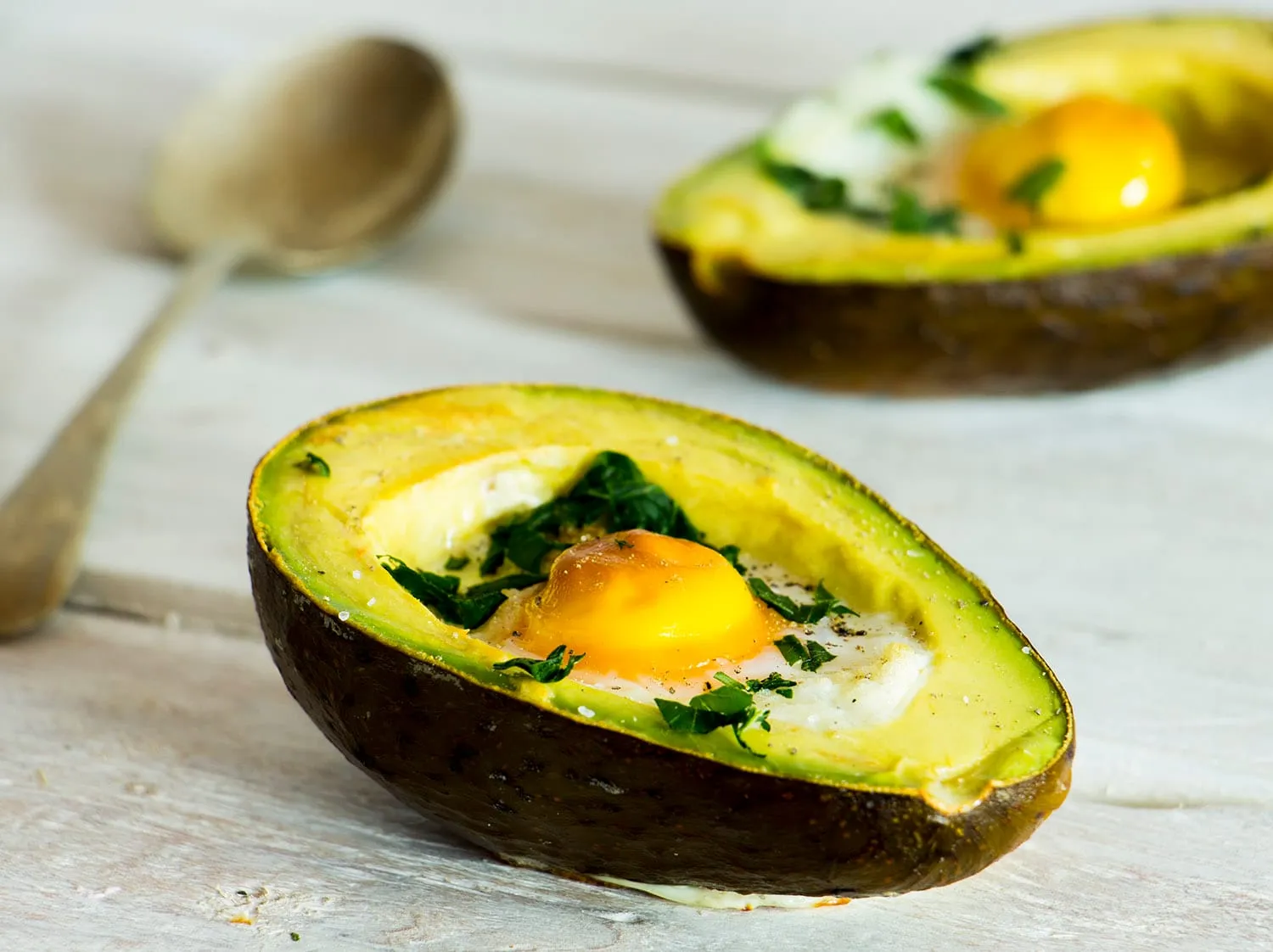 Breakfast Avocado Baked Eggs